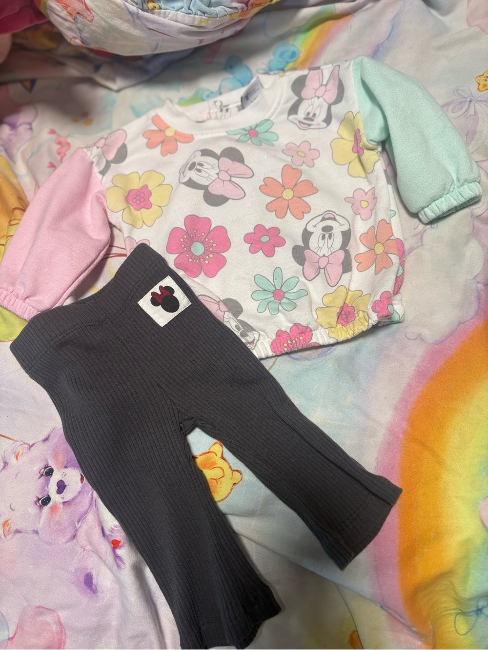 Disney Minnie Mouse Floral Colorblock Top & Ribbed leggings